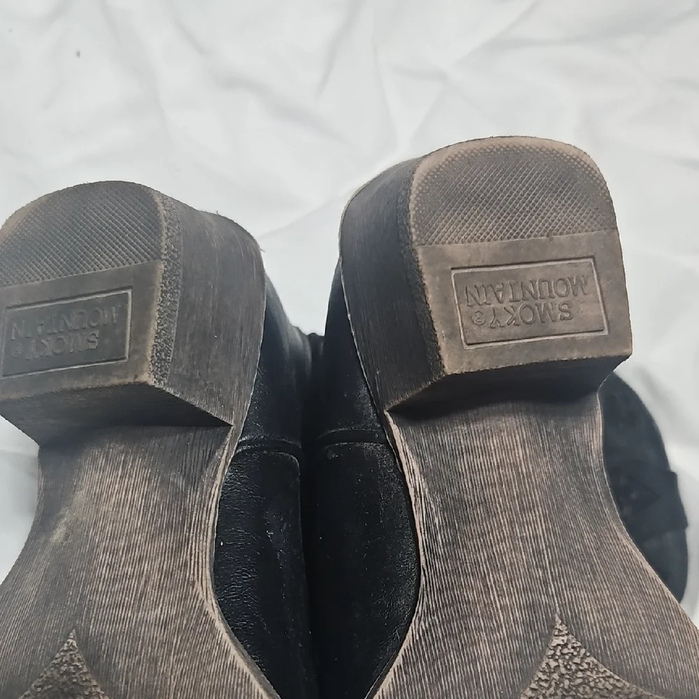 Black Embroidered Western Boots